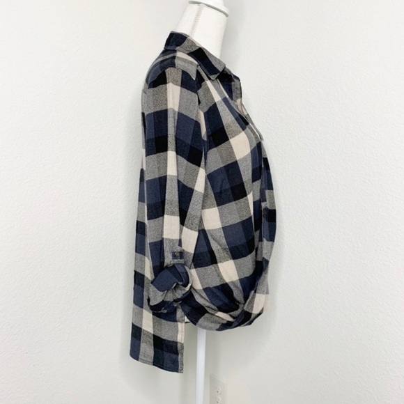 BlankNYC NWT Faux Wrap Plaid High Low Button Down Top Black Gray Size Small - Picture 5 of 11